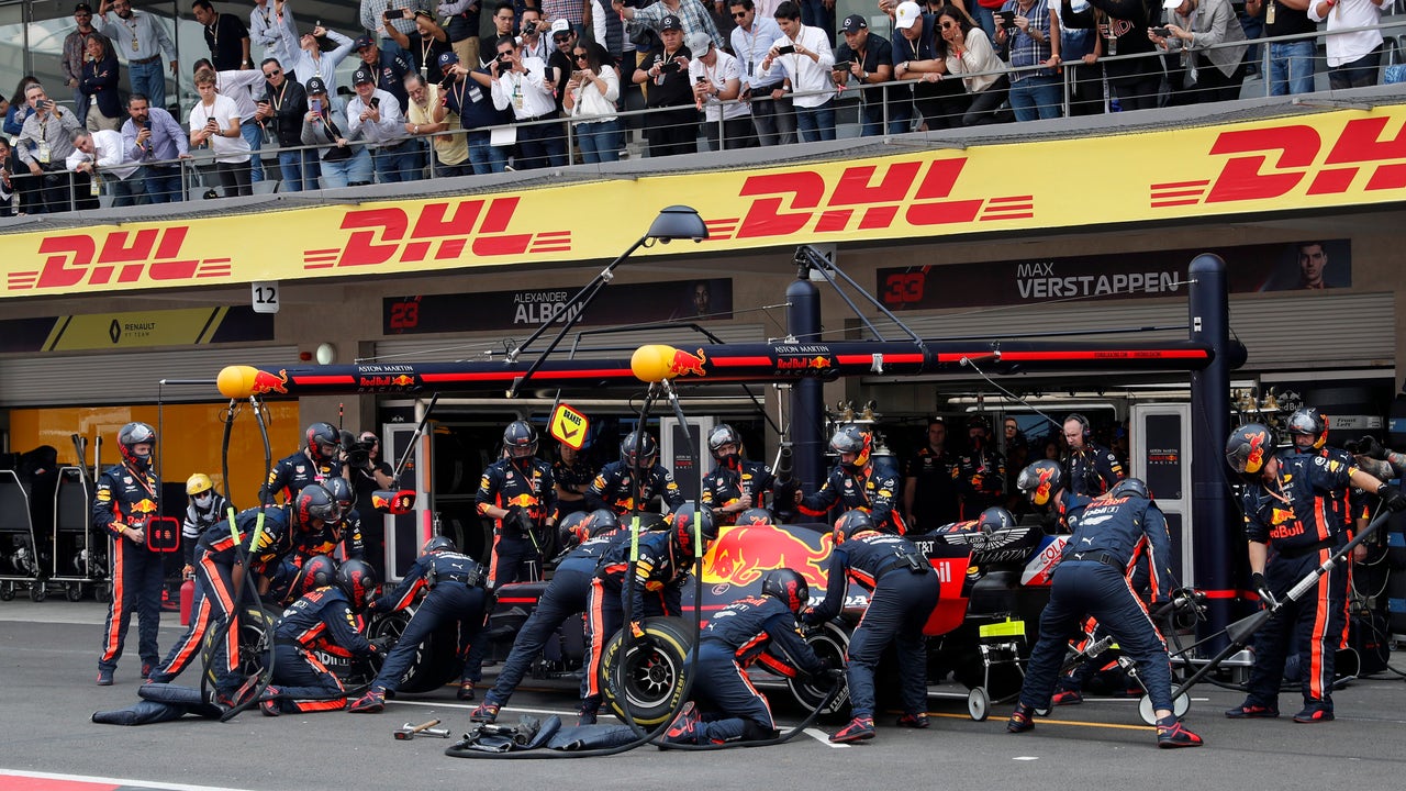 Red Bull's Max Verstappen wastes victory chance in Mexico